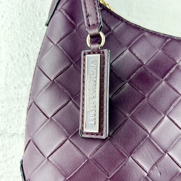 Victoria's Secret Genuine Leather Shoulder Bag – Purple Patchwork, Gold Chain‎ - Picture 3 of 8